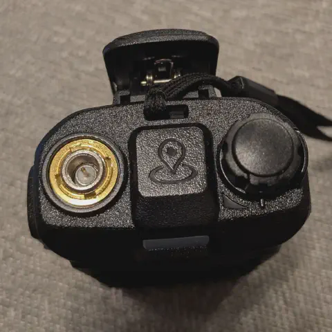 radtel rt 4d top view showing sma m connector without antenna black textured body single control knob